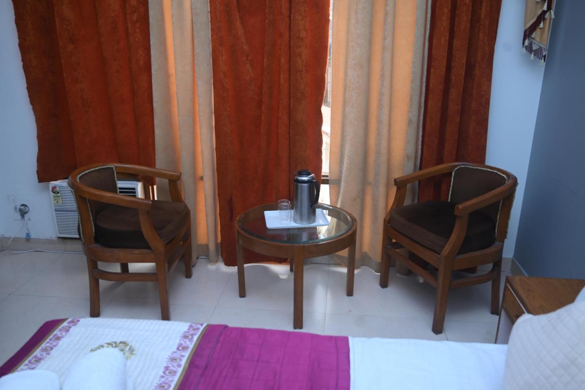 Hotel Surya Plaza Kotdwara Экстерьер фото